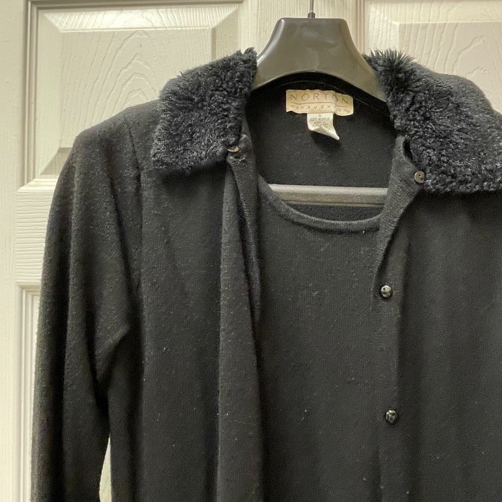 Vintage Norton McNaughton Sz Sm Black‎ Faux Fur Removable Collar Sweater
